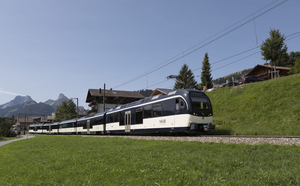 Montreux Oberland Bahn bei Schönried